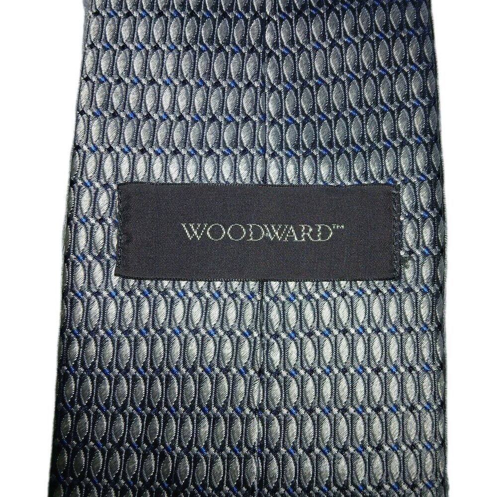 Woodward Mens Designer Neck Tie Imported 100% Silk Blue Grey Geo Motif 58x4 - Picture 3 of 4